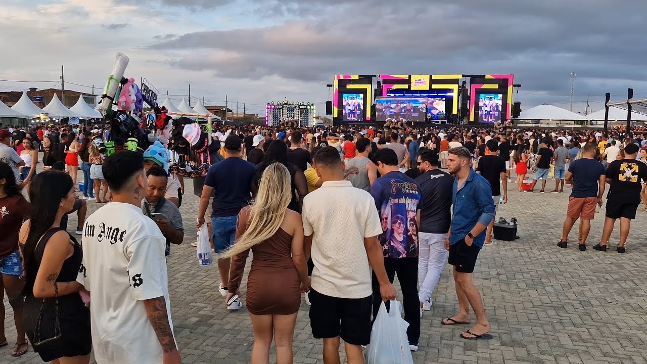 Veja como foi o show da banda grafith na festa de nossa senhora do livramento em bananeira pb
