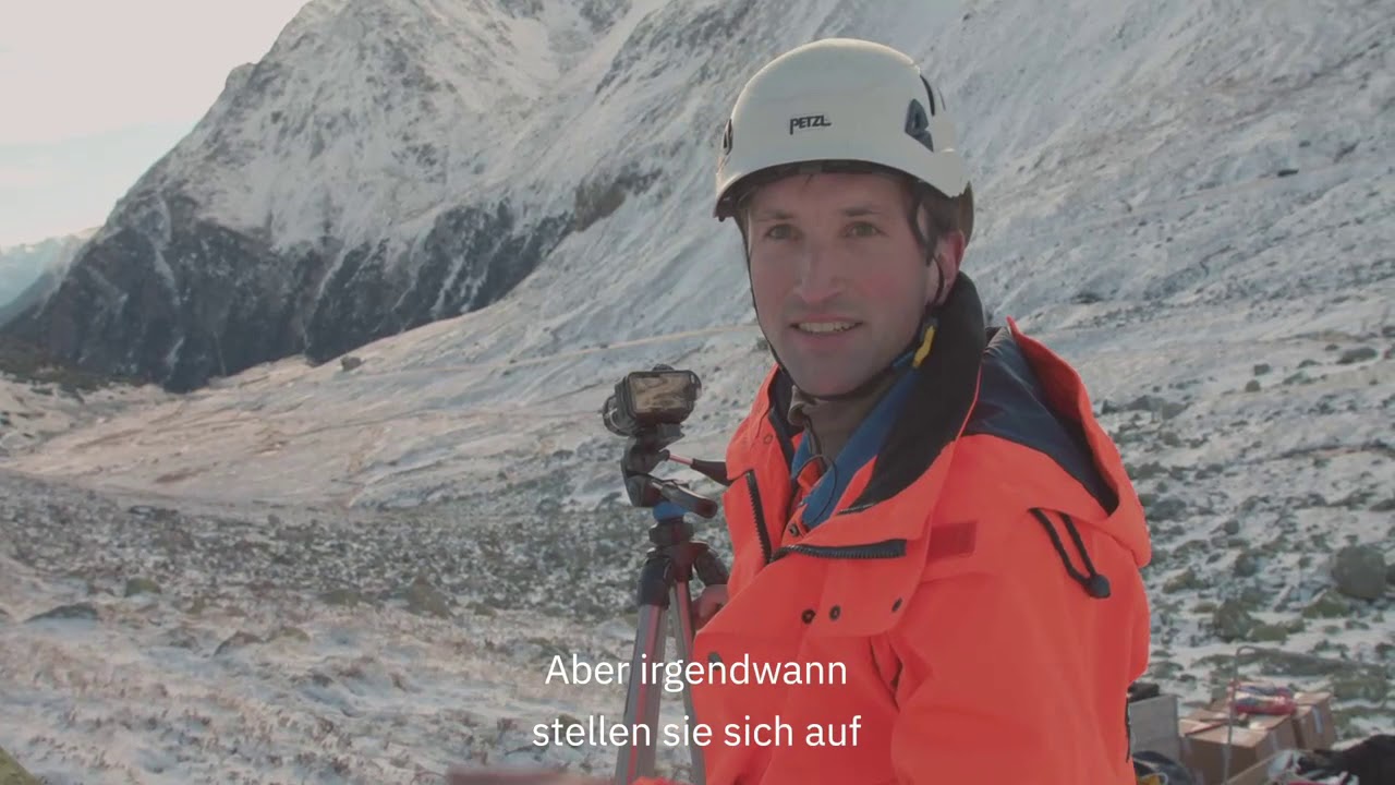 Rockfall test under realistic conditions at Flüelapass
