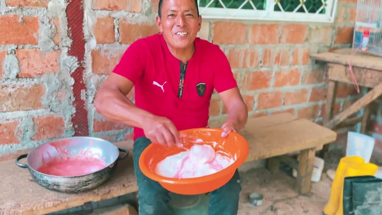 En estos tiempos de guayabas rosadas me hice una deliciosa espumilla ha mano