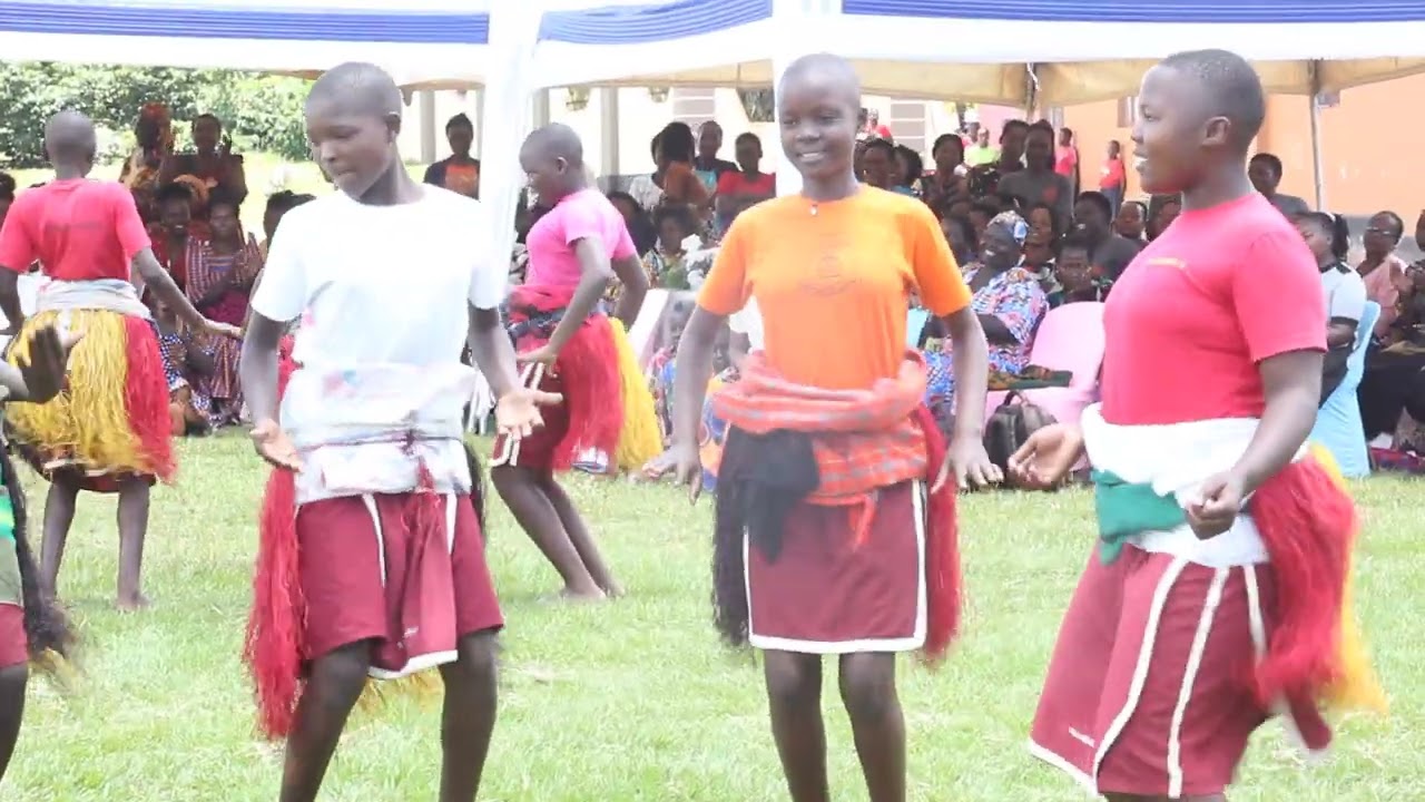 bano abaana bazina amazina @Divine wisdom Junior school - kamuli#school