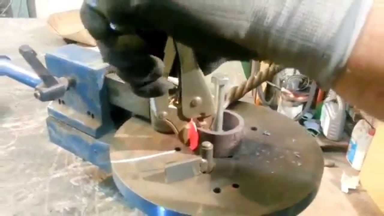 Παίζοντας με τα σίδερα και την φωτιά / Playing with iron and fire