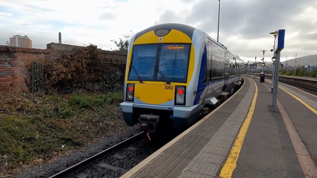 NIR 3000 Class DMU 3002 Engine Start Up & Departure - Great Victoria Street.