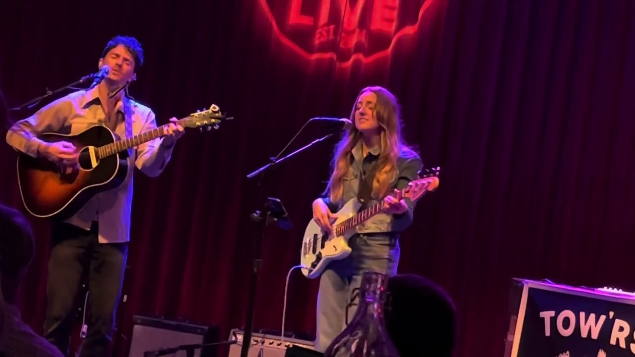 3/15/24 - Tow’rs @ World Cafe Live - Vanilla Pines 🌲