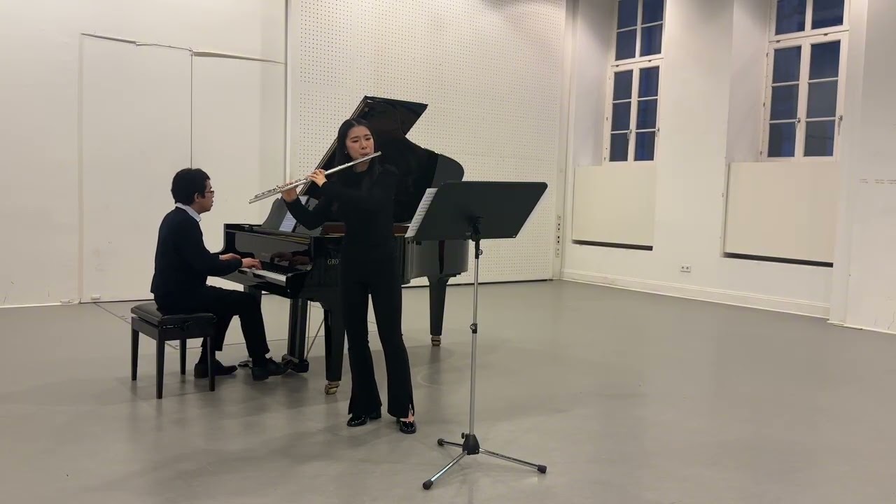 Mozart,Wolfgang Amadeus Flute  Concerto in G major,K.3131.Allegro maestoso with cadenza  Huixin Chen
