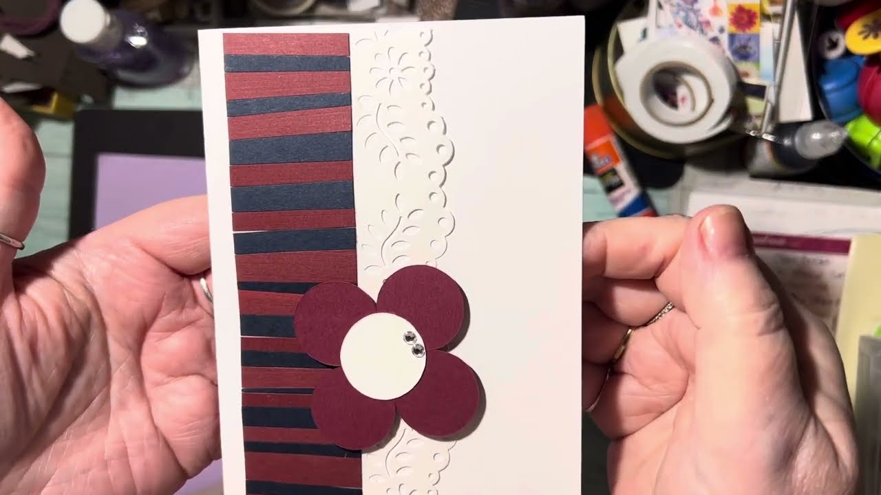 (2357) 4 Petal Flower CARD!   -Easy layout!!!!!! 