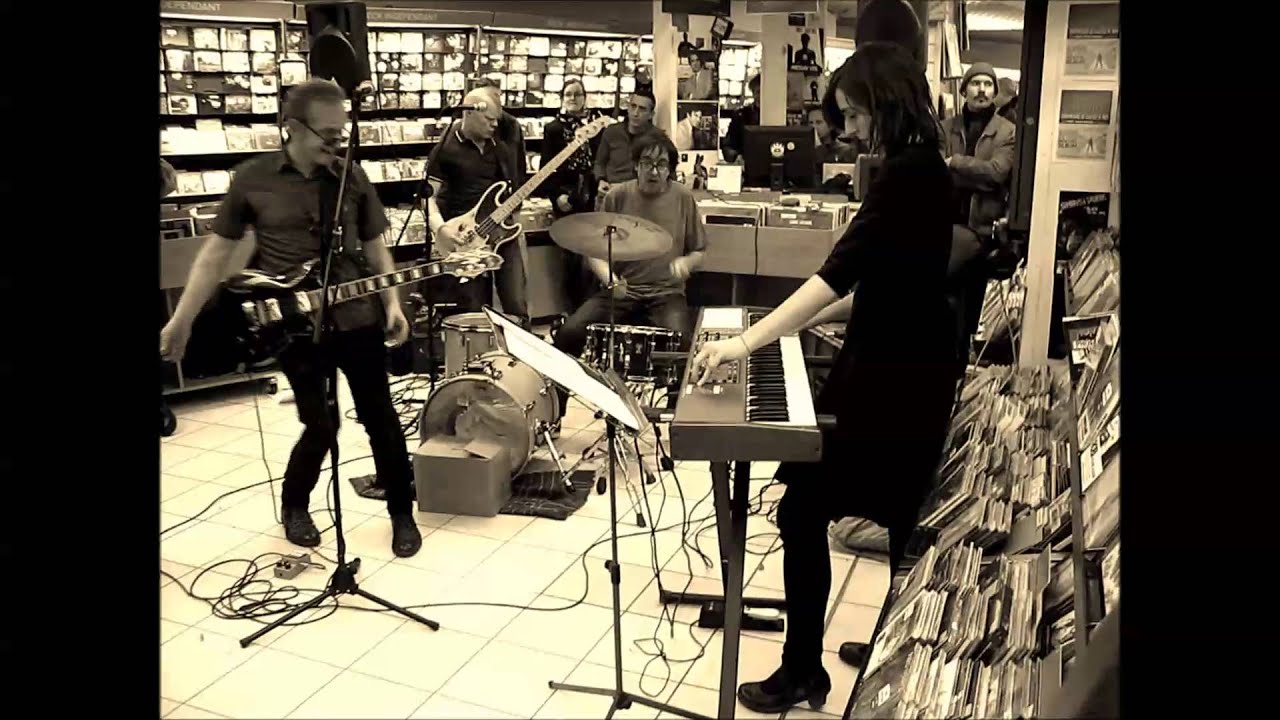 Les Soucoupes Violentes - Rester au lit - Showcase Joseph Gibert Paris