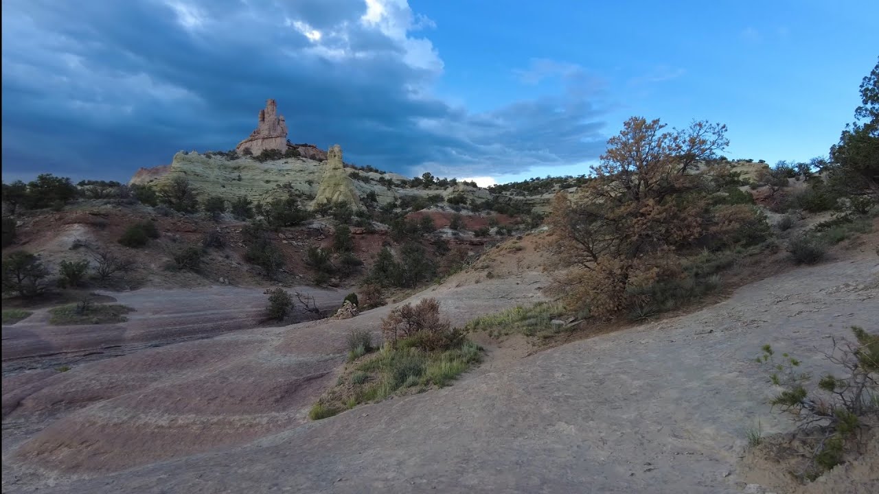 4k Virtual Hike - Incredible New Mexico Desert Landscape (with Nature Sounds and Soothing Music)