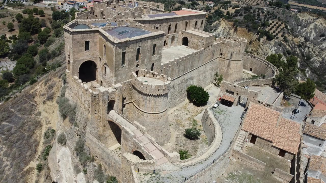 Rocca imperiale  Italien 🇮🇹 Videos with Drohne 4k