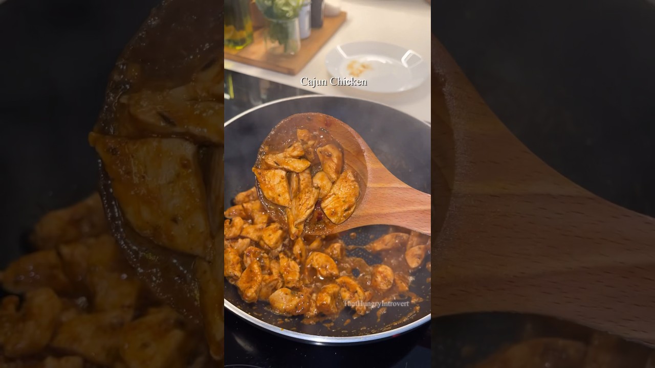 Chicken for wraps, sandwiches and pita bread 🥙 #cookwithme #asmr #asmrcooking #cajunchicken