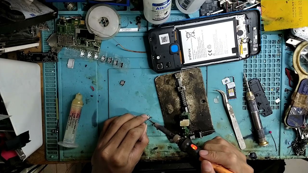 cara service hp infinix smart 6 || tidak bisa di cas