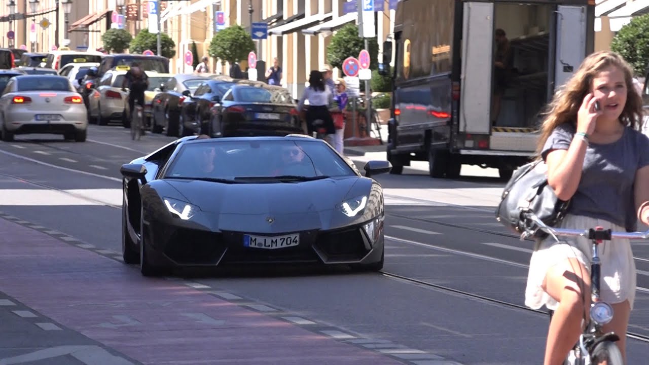 Lamborghini Aventador Roadster - Loud Accelerations