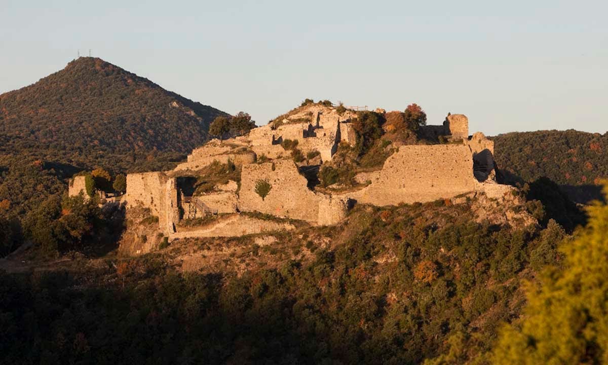 Termes, renaissance d'un château.