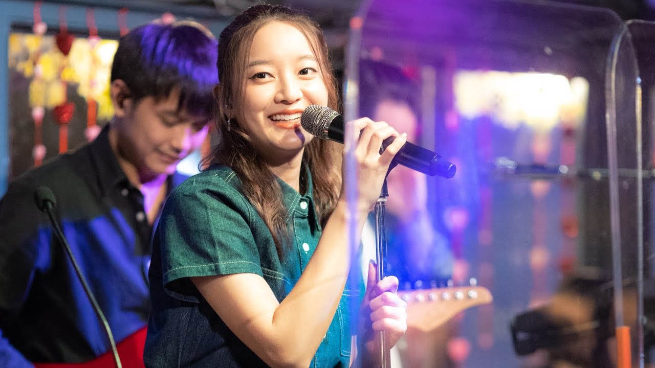 13022023 #Ink Waruntorn at AINU Bar (Cover Mr.Everything & Fire boy)