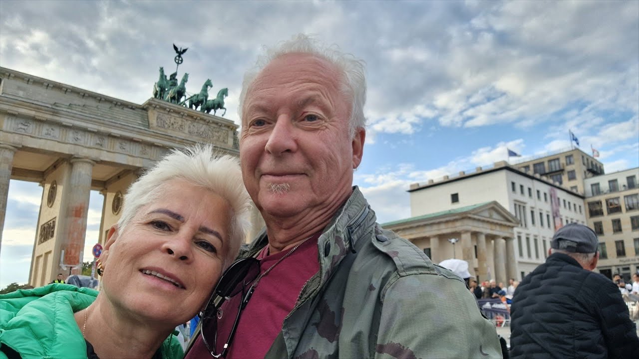 Vår husbil tar oss hem via Venedig, Gardasjön och Berlin.