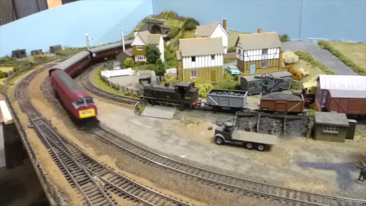 Some more Lima Diesels on the East Anglian Model Railway