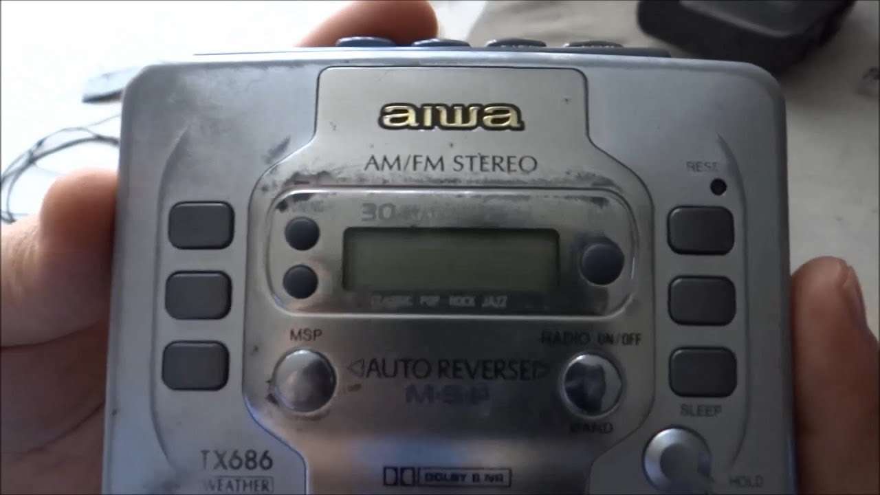 Aiwa TX686 Weather, cambio de banda, revisión, mantenimiento y desahucio.