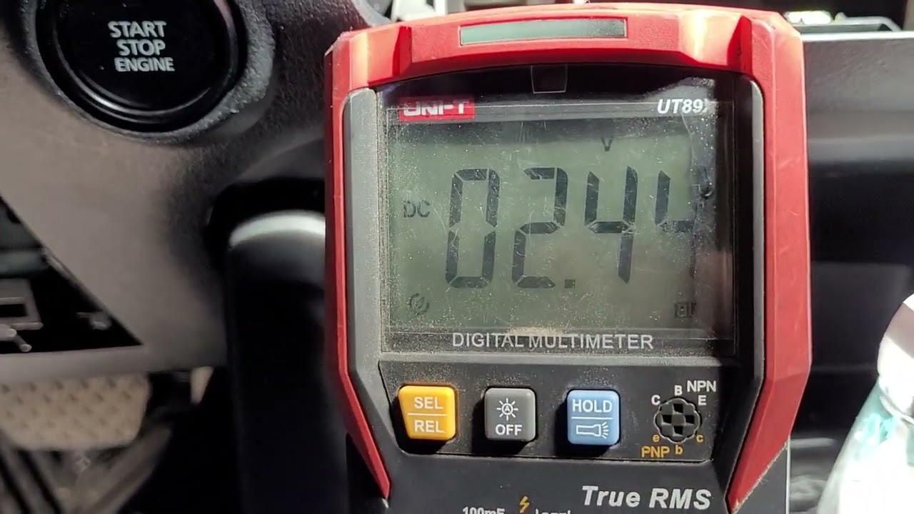 Falla de red de comunicación de Mazda 3 2.5L '19 corto a positivo por problema del modulo de HVAC