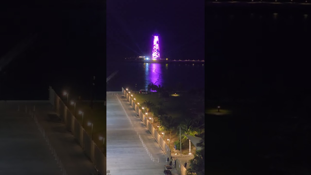 Msc Ocean Cay lighthouse show. Night time version 