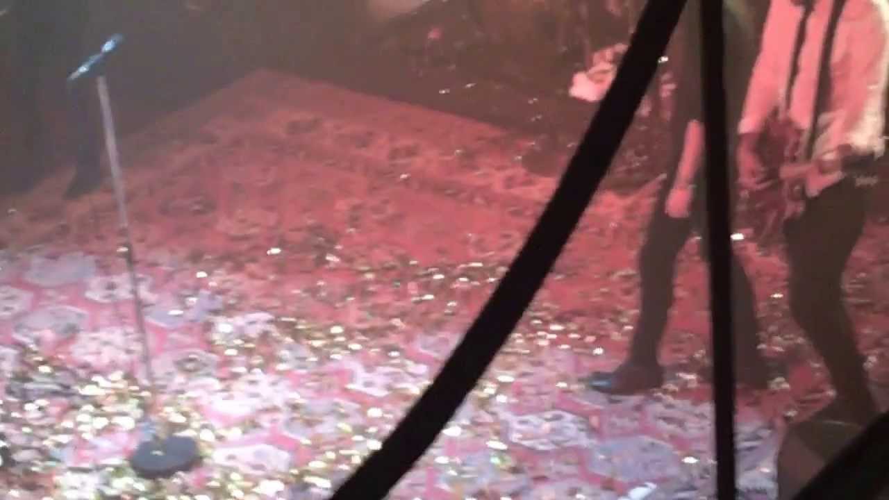 Julien Doré - 14/03/14 - Paris - Les Folies Bergère - Paris-Seychelles
