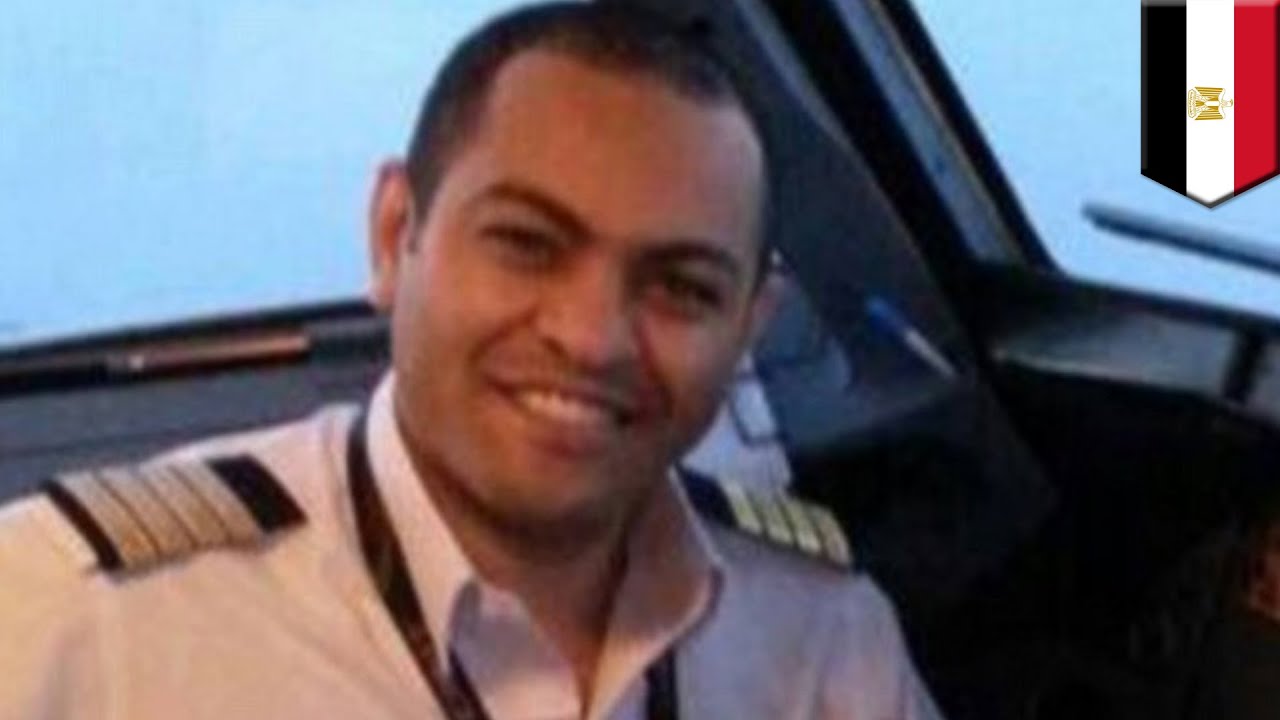 EgyptAir flight 804: Pilot warned of smoke in cabin minutes before fatal plane crash - TomoNews