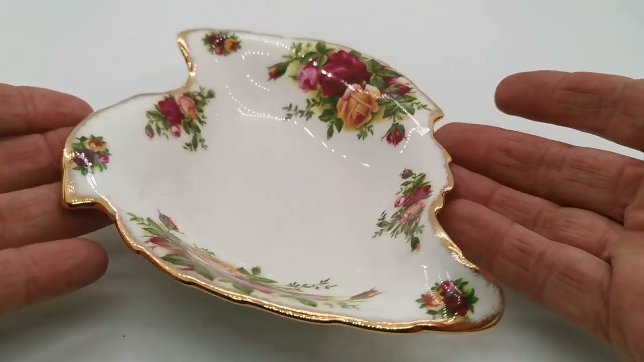 Royal Albert Old Country Roses China Leaf Dish