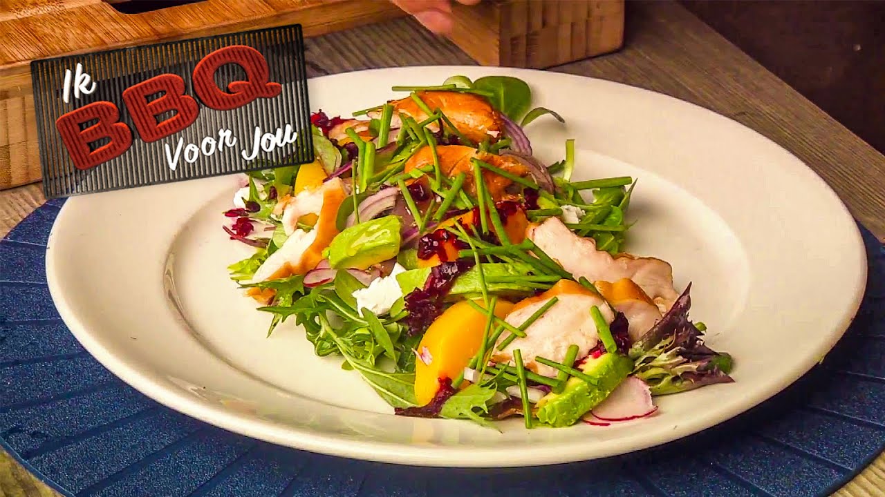 CULINAIRE gerookte kip salade op VAKANTIE? | Ik BBQ voor jou | Recept