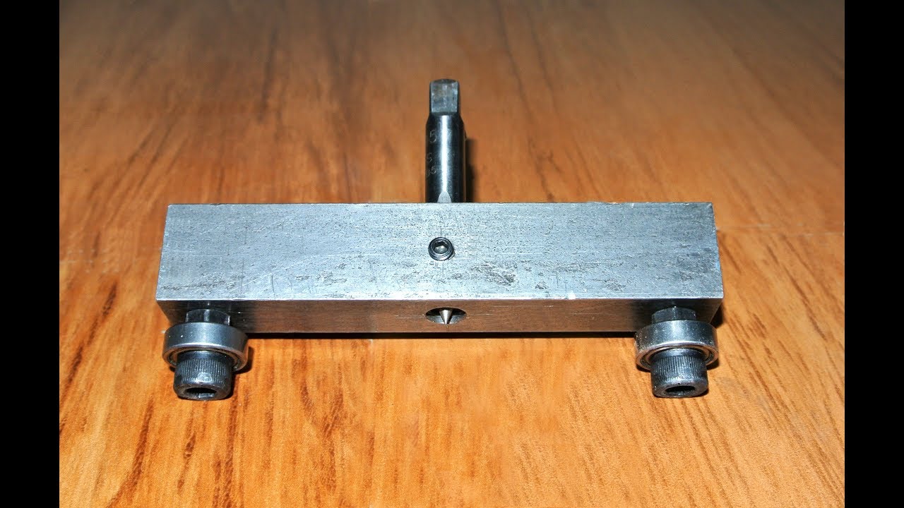Easy to make center finder