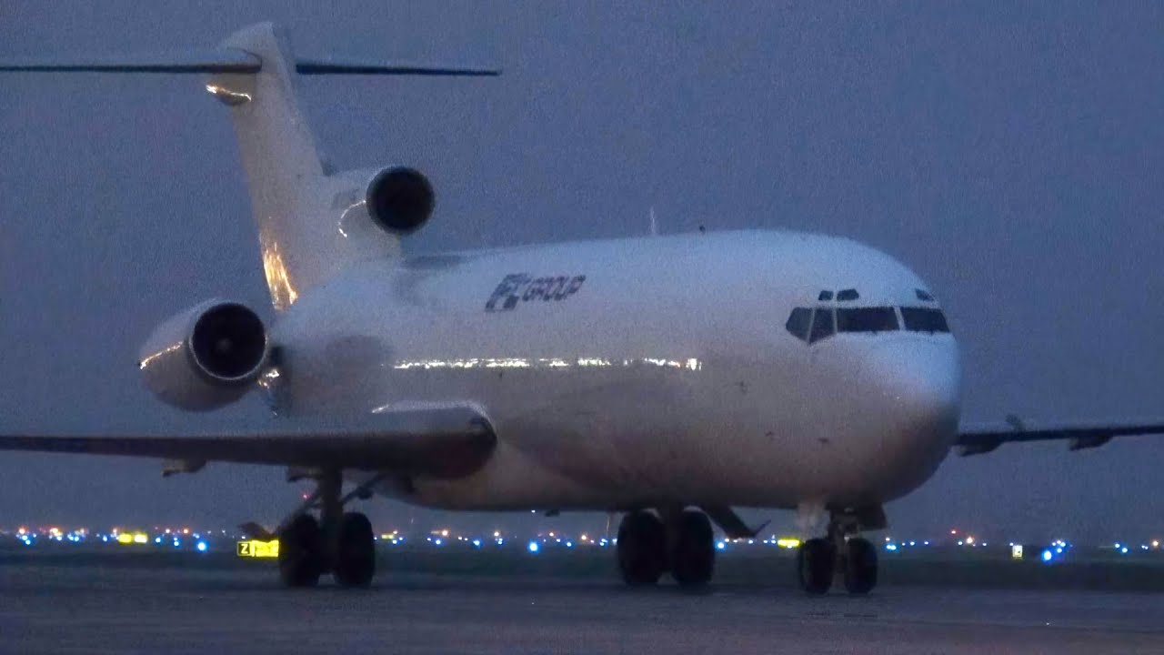 Rare - Active Boeing 727 at Dulles in 2023