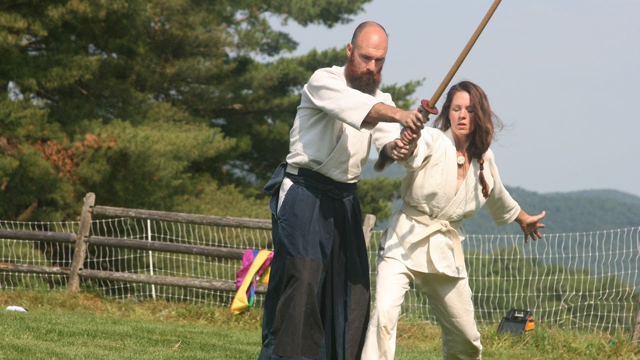 The Japanese Martial Art of Aikido: tachidori (defense against sword)