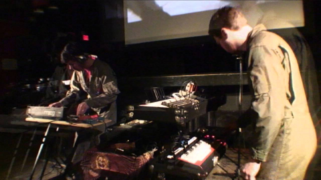 Burnkit2600 - Freq Out