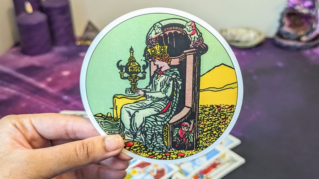 ♓︎ PISCES - Spying & planning...