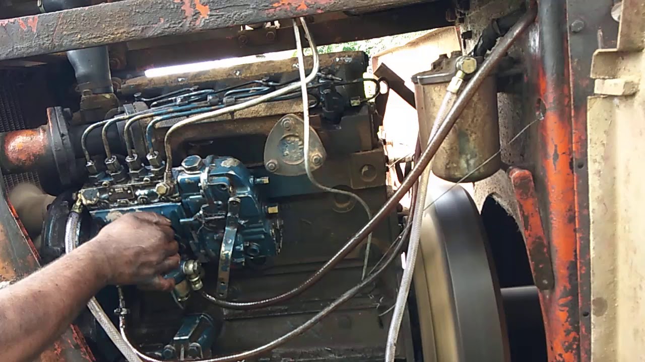Road roller engine starts after repairing