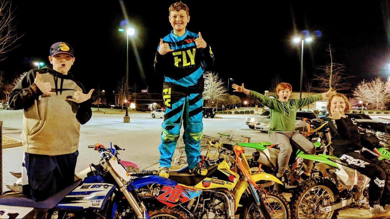 We loaded up 5 dirt bikes and a quad, Let's ride!