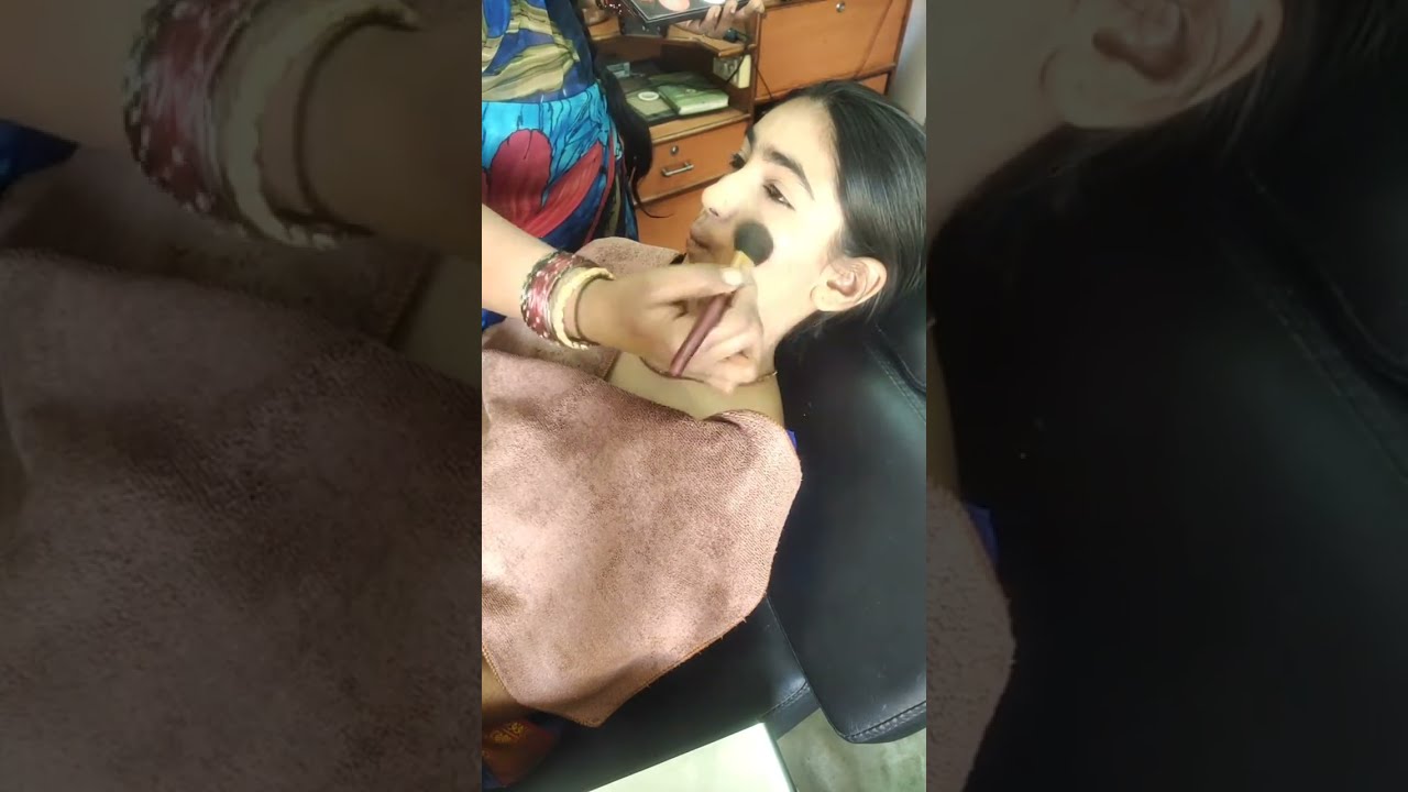 Siri Beauty and Foods is live! classical dance makeup
