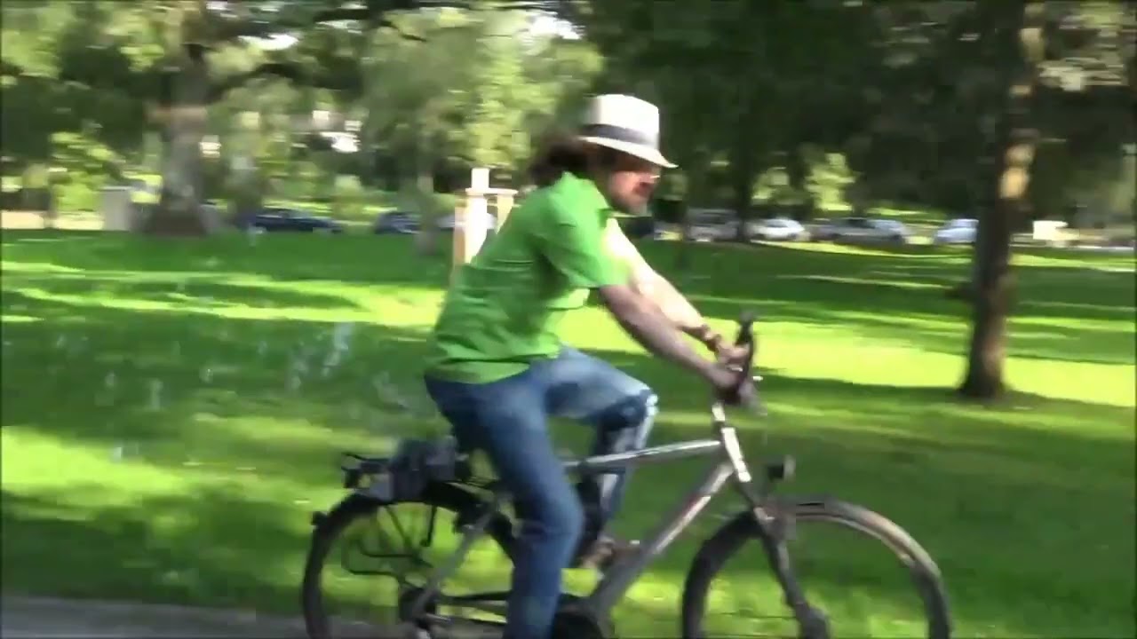 Mülheimer Zupforchester (MZO): Dominik Hackner - The Bicycle Bubble Machine (Happy Music)