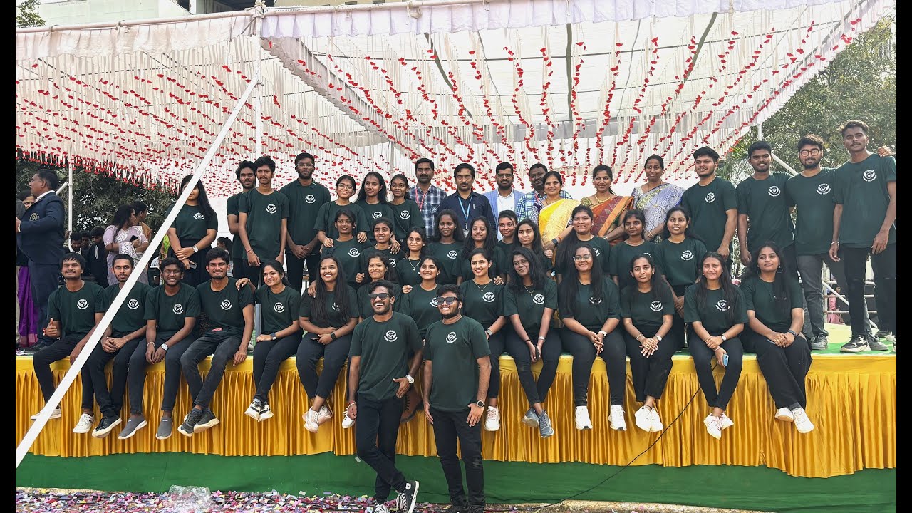 Vivencia Event Flash Mob | 2K24 | MRCET | Malla Reddy College of Engineering and Technology |