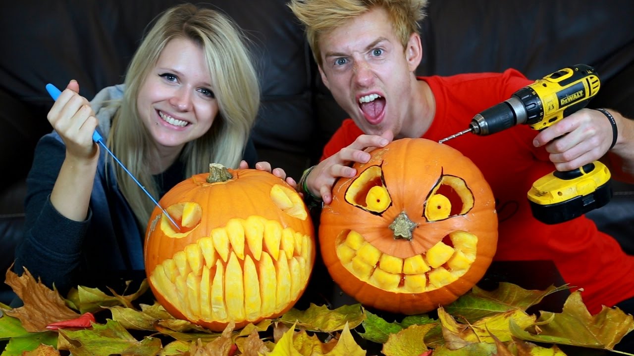 ULTIMATE PUMPKIN CARVING CHALLENGE | WHO WON?