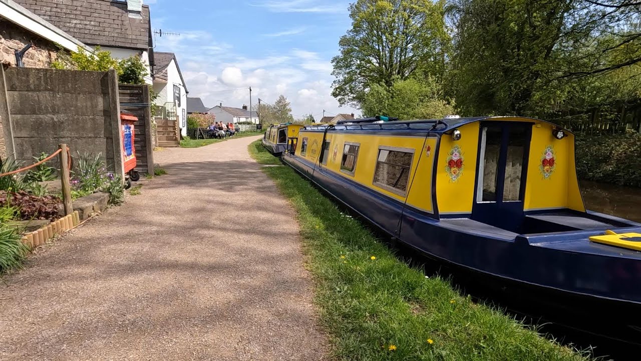 Brompton bike ride Llangynidr locks to Gilwern, Episode 6: Monmouthshire and Brecon Canal narrowboat