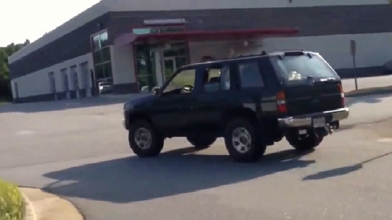 Nissan Terrano / Pathfinder WD21 V6 Supercharged
