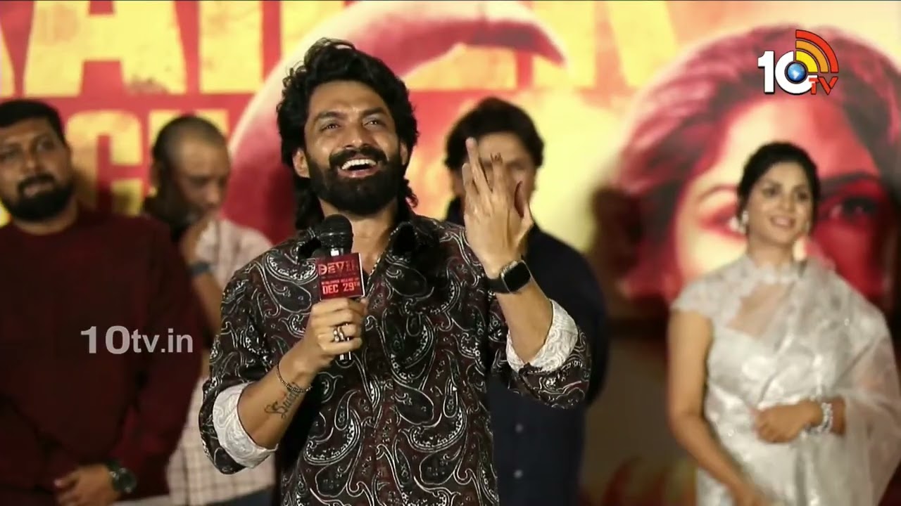 దేవర గ్లింప్స్ త్వరలో వస్తుంది | Kalyan Ram About Jr.NTR Devara Movie | Devil Trailer | 10TV ET