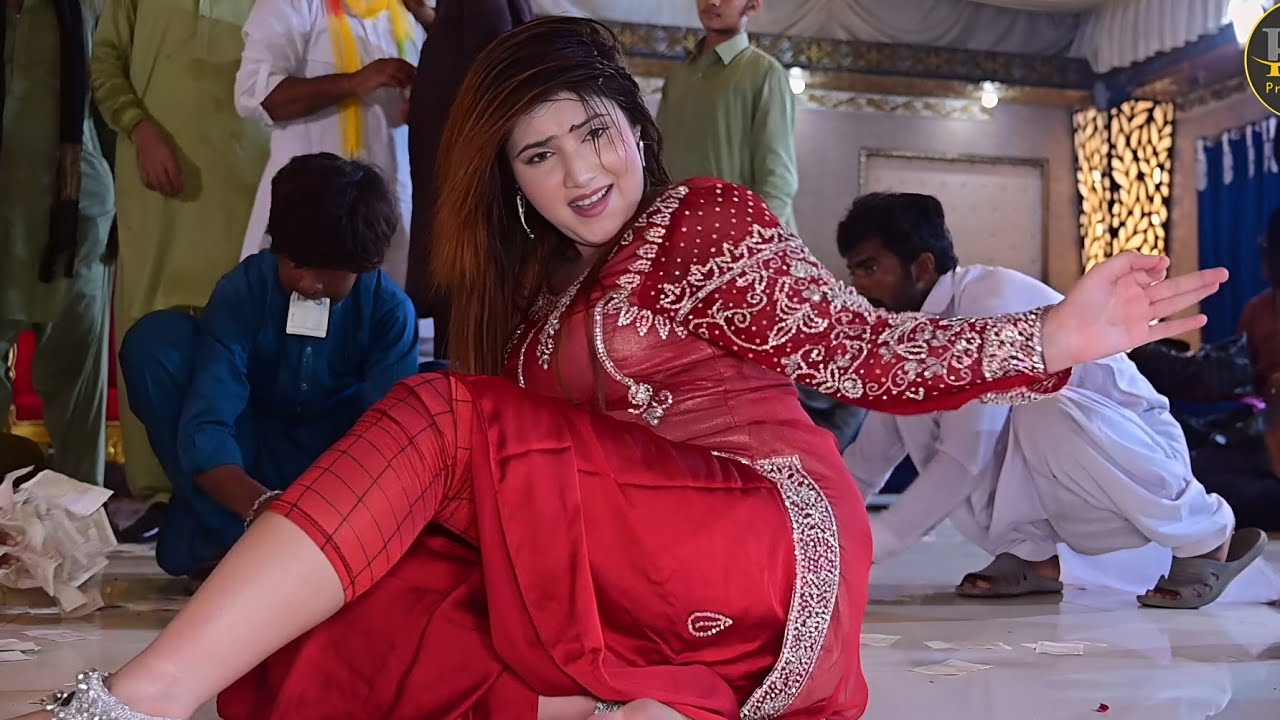 Sangtan Ich Zindagi Wanjai Waday Aan | Nesha KhanDance Performance  | Latest Saraiki Song |2024