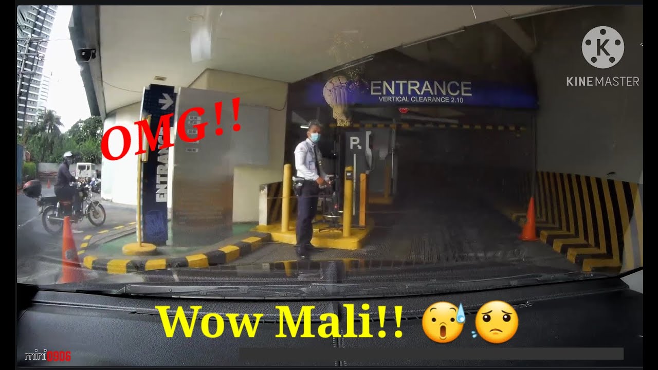 SM MEGAMALL Carpark ( Parking Entrance )