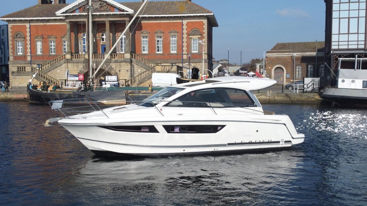 Jeanneau Leader 9 - £99,950 With Electric Hard Top Walk Through Video