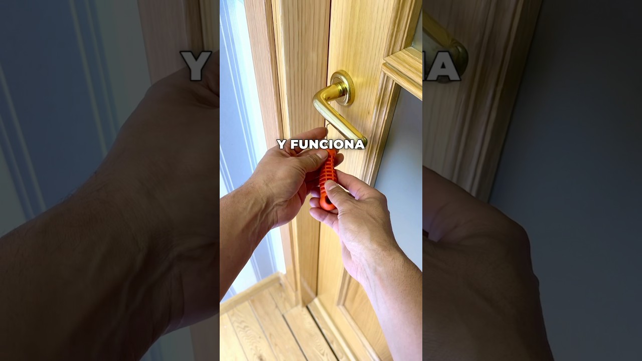 ⚠️C&oacute;mo ABRIR una PUERTA con un Alambre🚫@santiGo.es