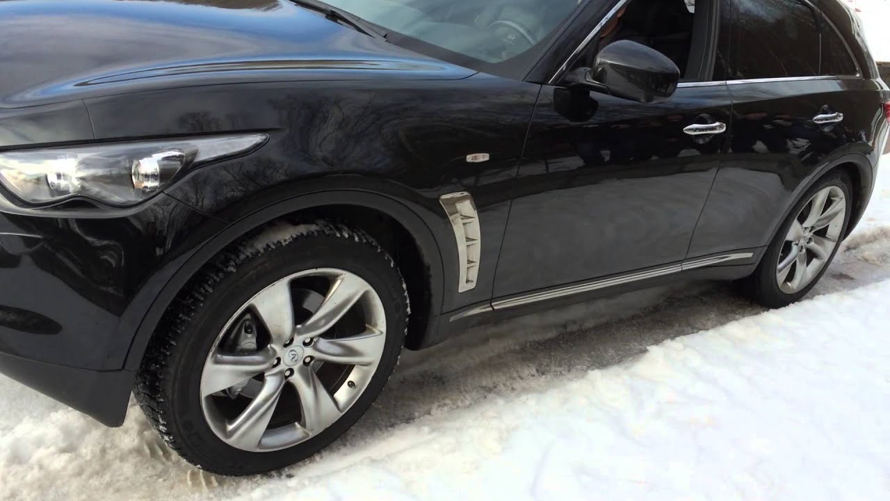 INFINITI FX в небольшую горку