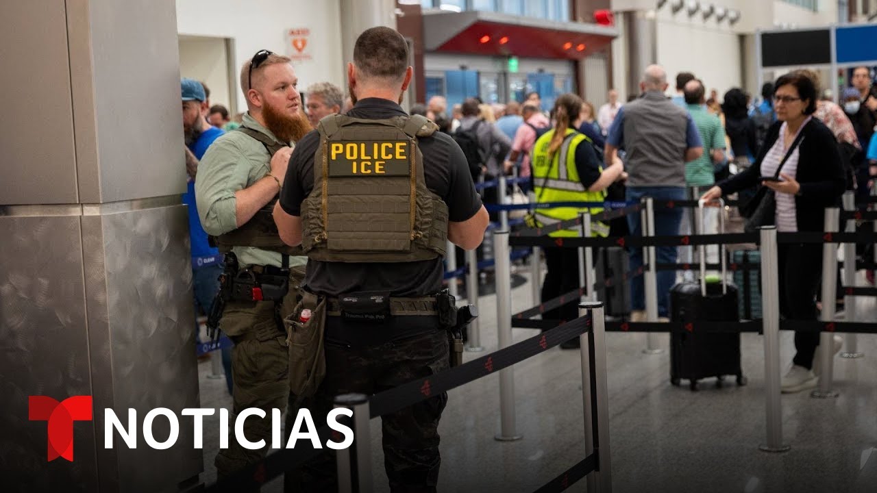 Presencia de agentes de ICE en aeropuertos genera miedo entre inmigrantes | Noticias Telemundo