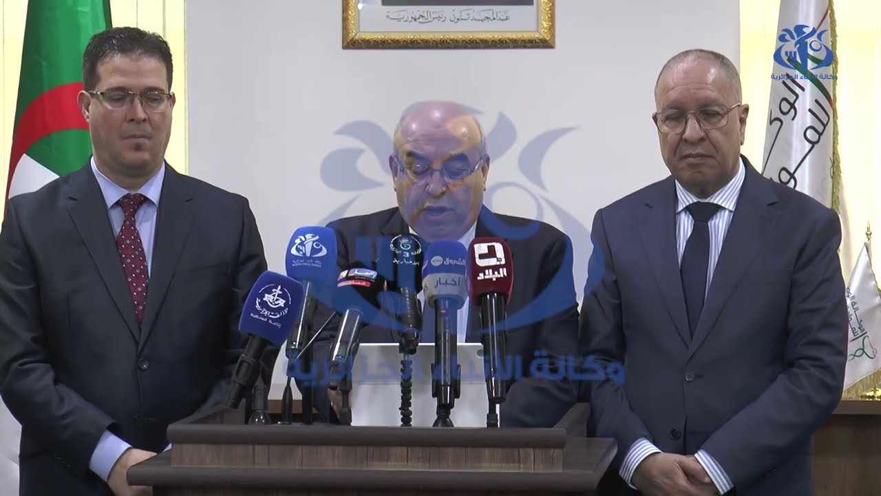 قسنطينة: السيد قويدري يدشن ملحقة للوكالة الوطنية للمواد الصيدلانية