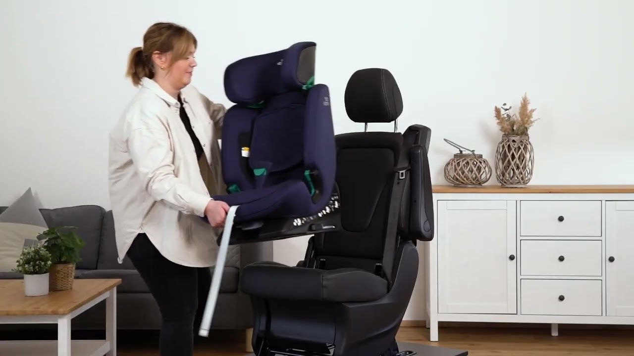 Britax Roemer EVOLVAFIX видео обзор