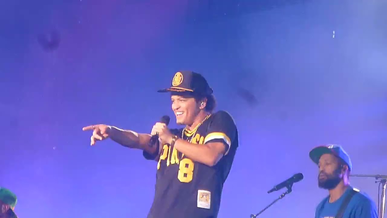 Bruno Mars - Finesse Live In Marlay Park 2018