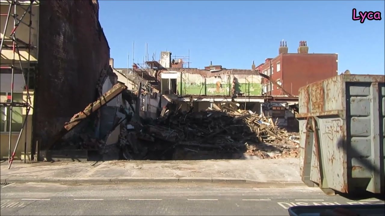 Hartes demolition part 18. Tuesday morning  Removing all the metal.